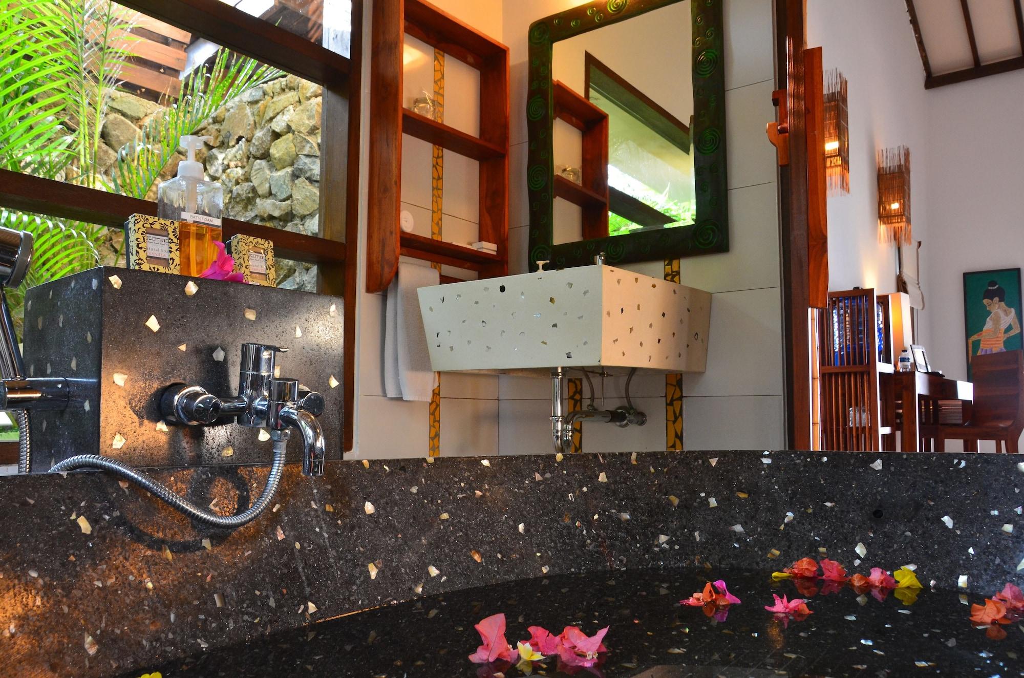 Cocotinos Sekotong Lombok Resort