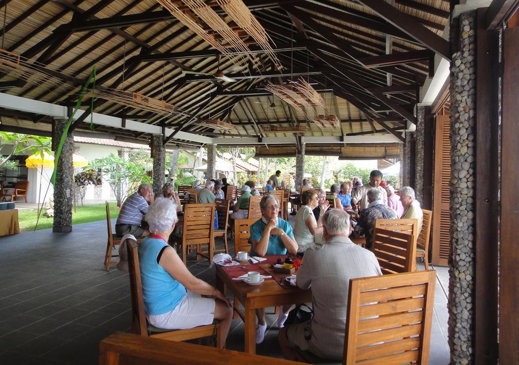 Resort Cocotinos Sekotong Lombok Sekotong Barat